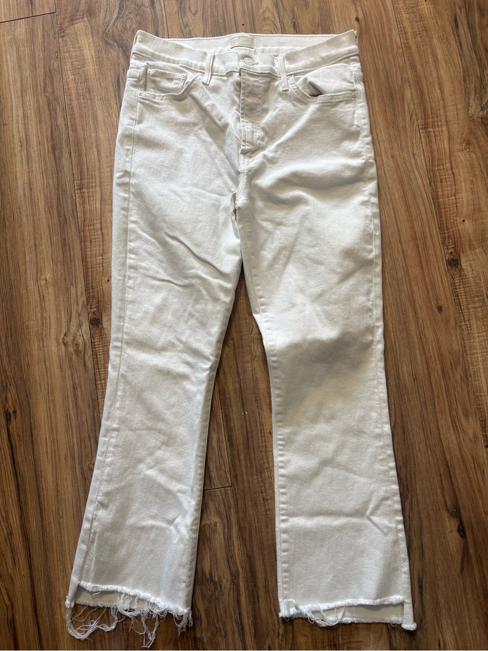 MOTHER Off-White Frayed-Hem Flare Jeans